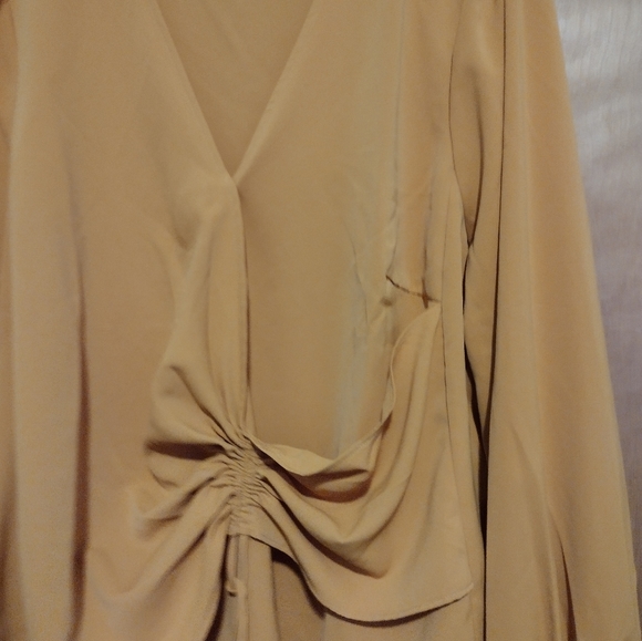 Wrapped blouse - Picture 10 of 13